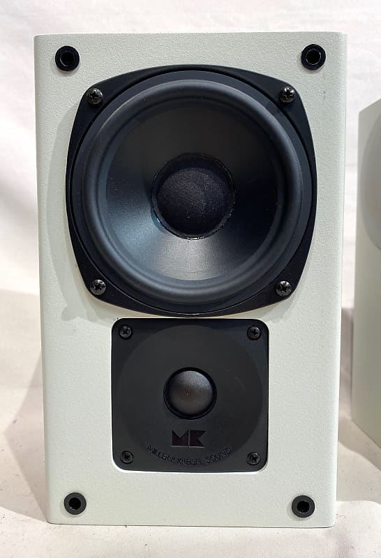 Miller & Kreisel M&K SS-150 THX Dipole/Tripole Surround Speakers