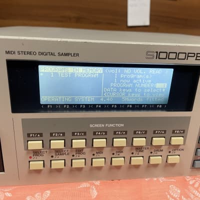 Akai S1000  PB MIDI Stereo Digital Sampler 1988 - White