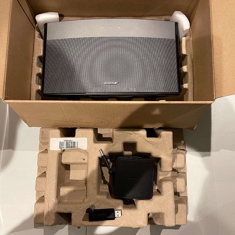 Bose Bose SoundLink Portable Music Wireless system | Reverb Canada