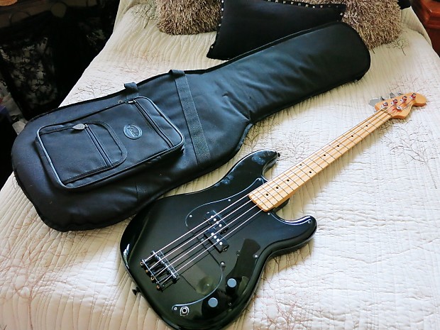 Fender Precission Roger Waters Signature Bass image 1