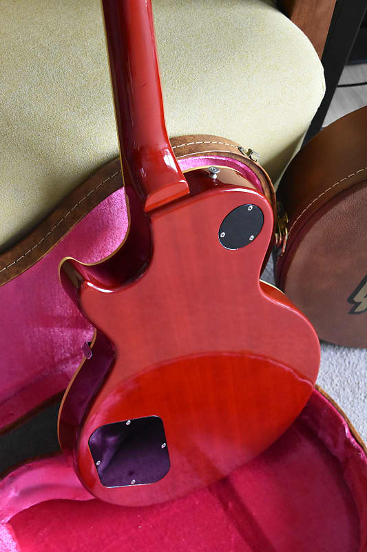 CLEAN 1980 Tokai Love Rock LS-60 Cherry Sunburst w/Lifton CLEAN 1980 Tokai Love Rock LS-60 Cherry Sunburst w/Lifton