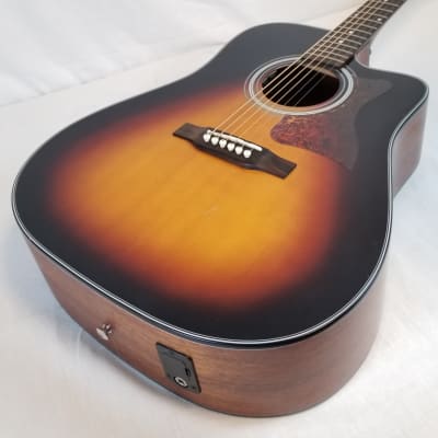 Epiphone Masterbilt DR-400 MCE Acoustic / Electric Guitar, All Solid Spruce / Mahogany Body, Cutaway, Vintage Sunburst image 4