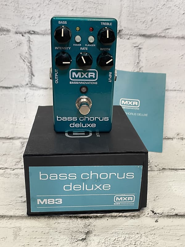 MXR M83 Bass Chorus Deluxe