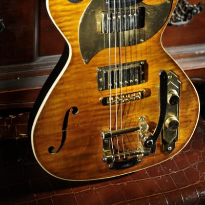 Postal Delta Zephyr Tigerburst Pearly Gates Pups Gold Bigsby Featured in vintage Guitar Magazine image 4
