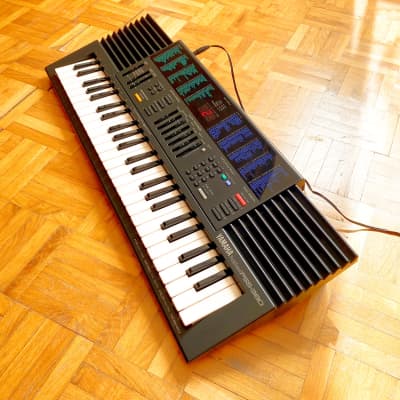 Yamaha PSS-380 PortaSound (Japan, 1989) – Vintage Super Cool Yamaha PSS-380 PortaSound (Japan, 1989) – Vintage Super Cool