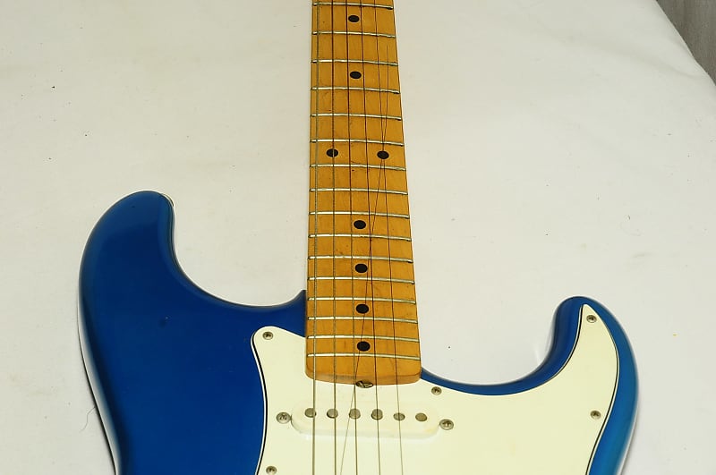Fender Japan STRATOCASTER MADE IN JAPAN Electric Bass Guitar