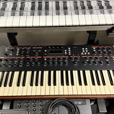 Dave Smith Instruments Prophet 12 61-Key 12-Voice Synthesizer