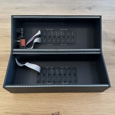 Tall Dog Electronics Simple Skiff Eurorack Case 6U 64HP with