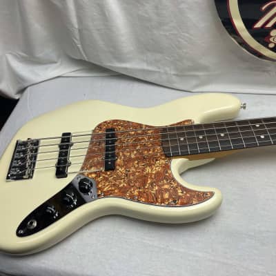 Fender American Professional II 2 Jazz Bass V 5-string J-Bass 2022 - Olympic White / Rosewood fingerboard image 2