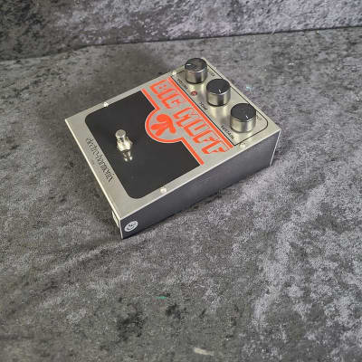 Electro-Harmonix BIG MUFF Distortion Guitar Effects Pedal (Nashville, Tennessee) image 3