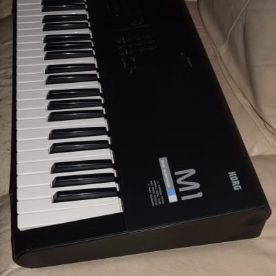 Korg M1 Music Workstation Synthesizer with adapter From