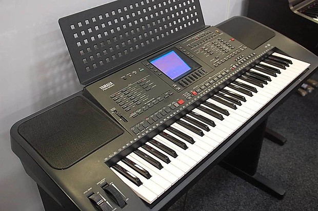 YAMAHA PSR6000 KEYBOARD Inc Stand Manual Discs SN 001332