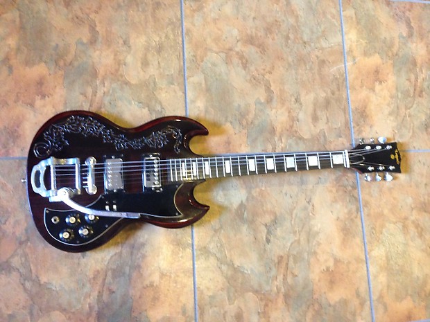 Vintage LOTUS Electric Guitar Circa 1976 Made In Japan SG