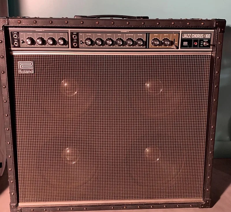 Roland JC-160 Jazz Chorus 120-Watt 4x10