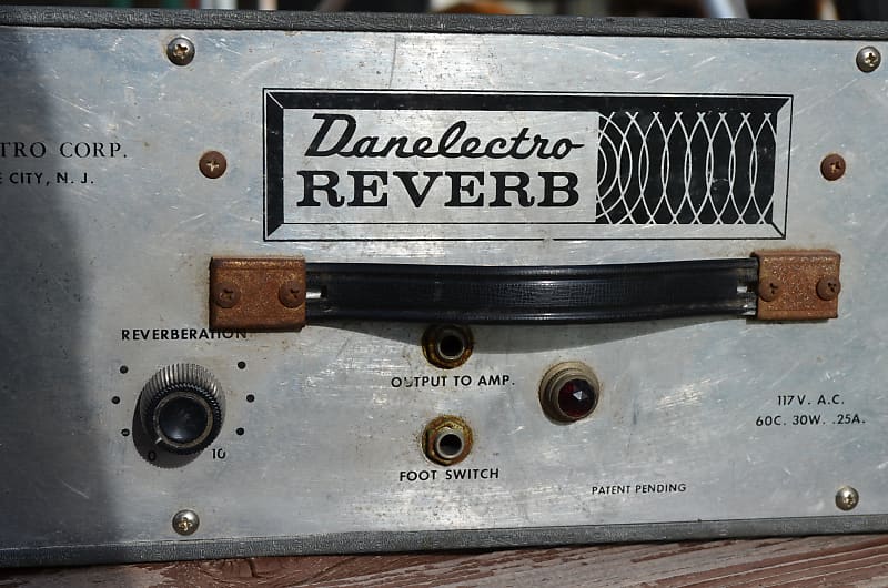 Danelectro 9100 reverb deals box