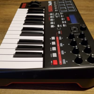 Akai MPK225 MIDI Keyboard Controller image 3
