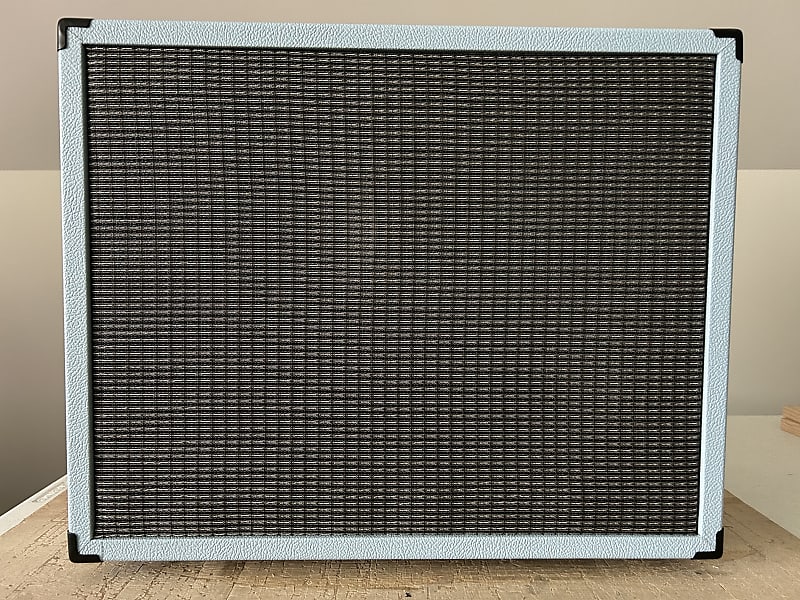 Jax 2 x 10" speaker cabinet 2024 - baby blue image 1
