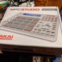 Akai MPC Studio Music Production Controller v1