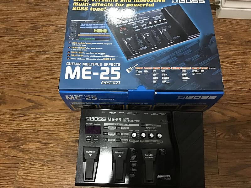 Boss ME25 multi effects unit Reverb Canada