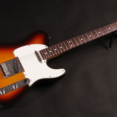 FENDER AMERICAN STANDARD Telecaster (1988-2000) electric guitars