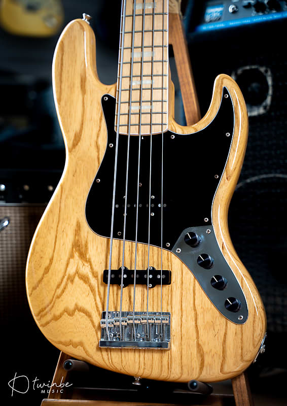 Sadowsky UV-70 5-String Black – Chicago Music Exchange