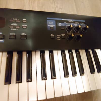 Roland Juno D 61-Key Synthesizer 2004 - 2007 - Black image 3