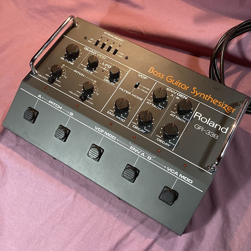 MINT 1980s Roland GR-33B Analog Bass Synthesizer DEMO VIDEO! G-33 G-77 G-88 G33 G77 G88 Basses GR33B image 1