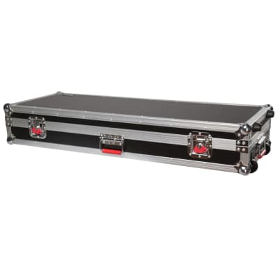 Gator Cases G-TOUR 61V2 G-Tour Series 61 Note Keyboard Road Case with Wheels image 6