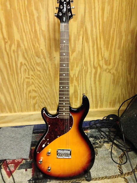 Line 6 Variax Tri Burst Left Handed