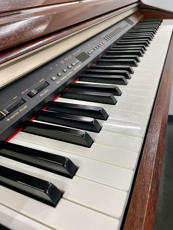 Yamaha CLAVINOVA CLP-950