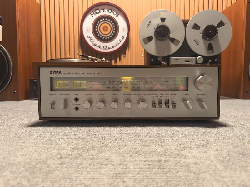 EXCELLENT YAMAHA CR-800 RECEIVER – ELEGANT SILVER FACE, NATURAL SOUND – 1-YEAR WARRANTY  			