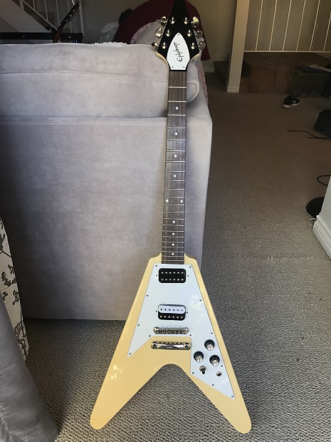 Epiphone flying 2025 v 67