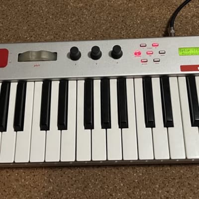 Alesis Micron シンセサイザー Alesis micron | Sweetwater