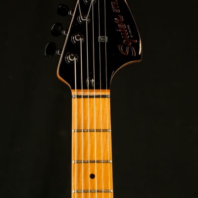 Squier Contemporary Stratocaster® Special, Roasted Maple Fingerboard, Black Pickguard, Sky Burst Metallic image 4