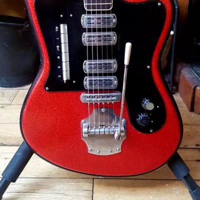 1963 Vintage Crucianelli Elite V-40 Red Sparkle Guitar Super Rare White Binding for sale