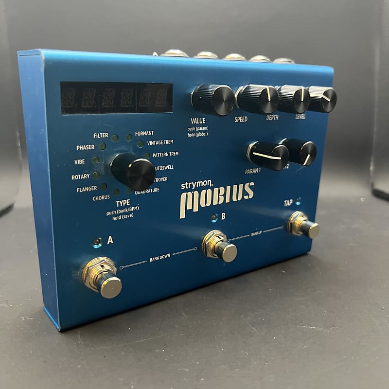 Strymon MOBIUS