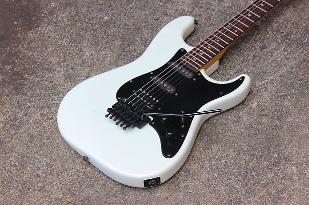 1986 Tokai Japan SJ503 Custom Edition HSS Stratocaster Superstrat (White)
