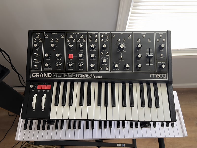 Moog Grandmother Dark | Reverb