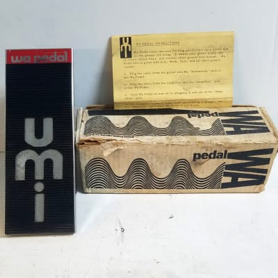 UMI WA Wah 1968 w/ original box & instructions image 1