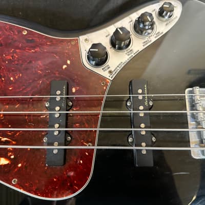 Fender FENDER DLX ACTIVE JAZZ BASS PAU FERRO BLACK Bass Guitar (New York, NY) image 7