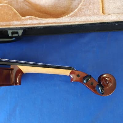 Borg Model MCV41 4/4 Full-Size Violin with Bow and Case Recently Serviced image 13