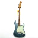 Fender Vintera '60s Stratocaster - Ice Blue Metallic