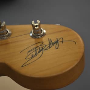 RARE 1996 Buddy Guy Signature Fender Stratocaster Red/White Polkadot image 11