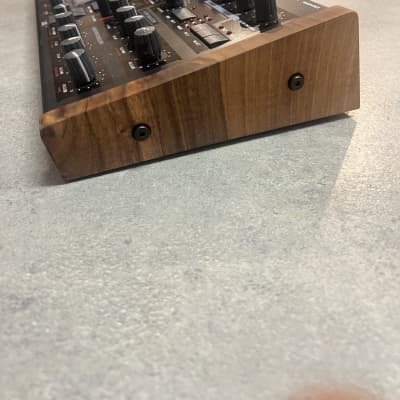 Access Virus TI side panels (wood-walnut)