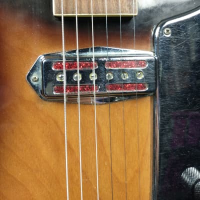 Japanese "Red Foil" Pickup Electric Guitar 70s w/ Original Chipboard Case imagen 5