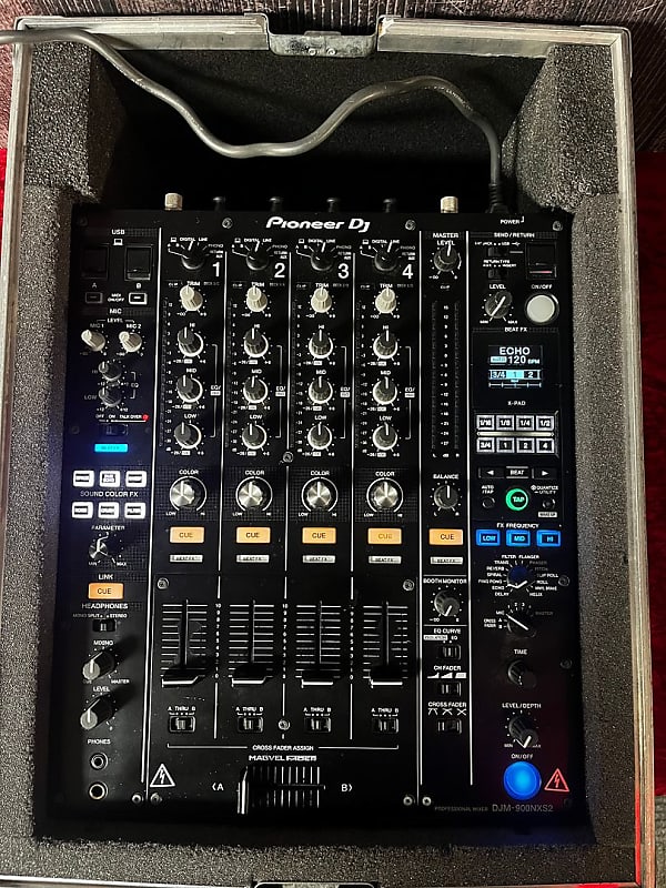 Pioneer DJM-900NX2 DJ Mixer (Brooklyn, NY) image 1