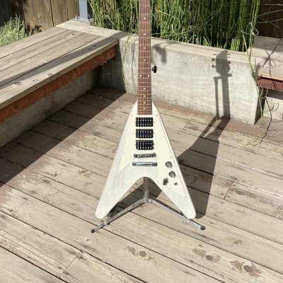 ギター Gibson USA Flying V Faded 3 Pickup 2008 Gibson Flying V Faded 3 Pickup Electric Guitar Worn Ebony