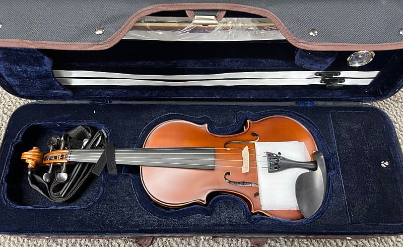 Palatino Model VN-650 Genoa Violin Outfit 4/4 Full Size with Case and Bow - B-Stock image 1
