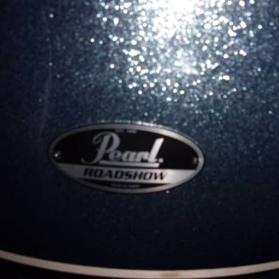 Pearl Roadshow 22"x 16" Bass Drum Shell ONLY Aqua Blue Sparkle NO lugs or mounts cracks in the wood image 2