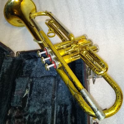Yamaha YTR-232 Trumpet, Japan, Brass with case and mouthpiece image 6